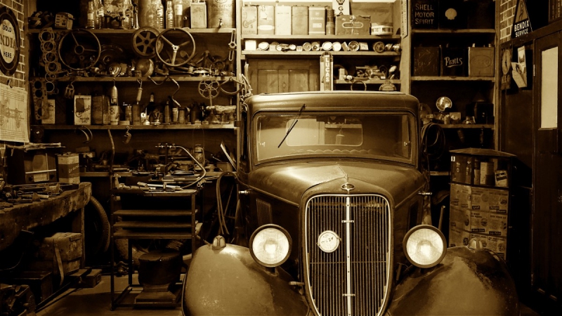 vitrine-HYERES-min_antique_auto_automobile_automotive_car_classic_equipment_fix-1169797